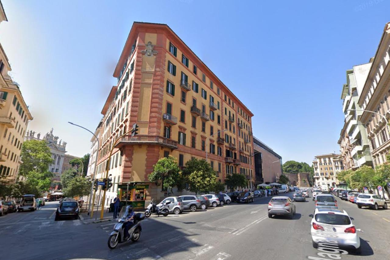 Lovely 4-bedroom apartment 30m SanGiovanni metro Rome Buitenkant foto