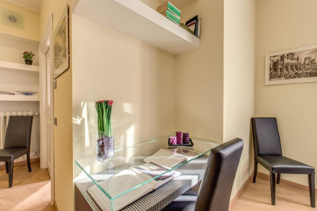 Lovely 4-bedroom apartment 30m SanGiovanni metro Rome Buitenkant foto