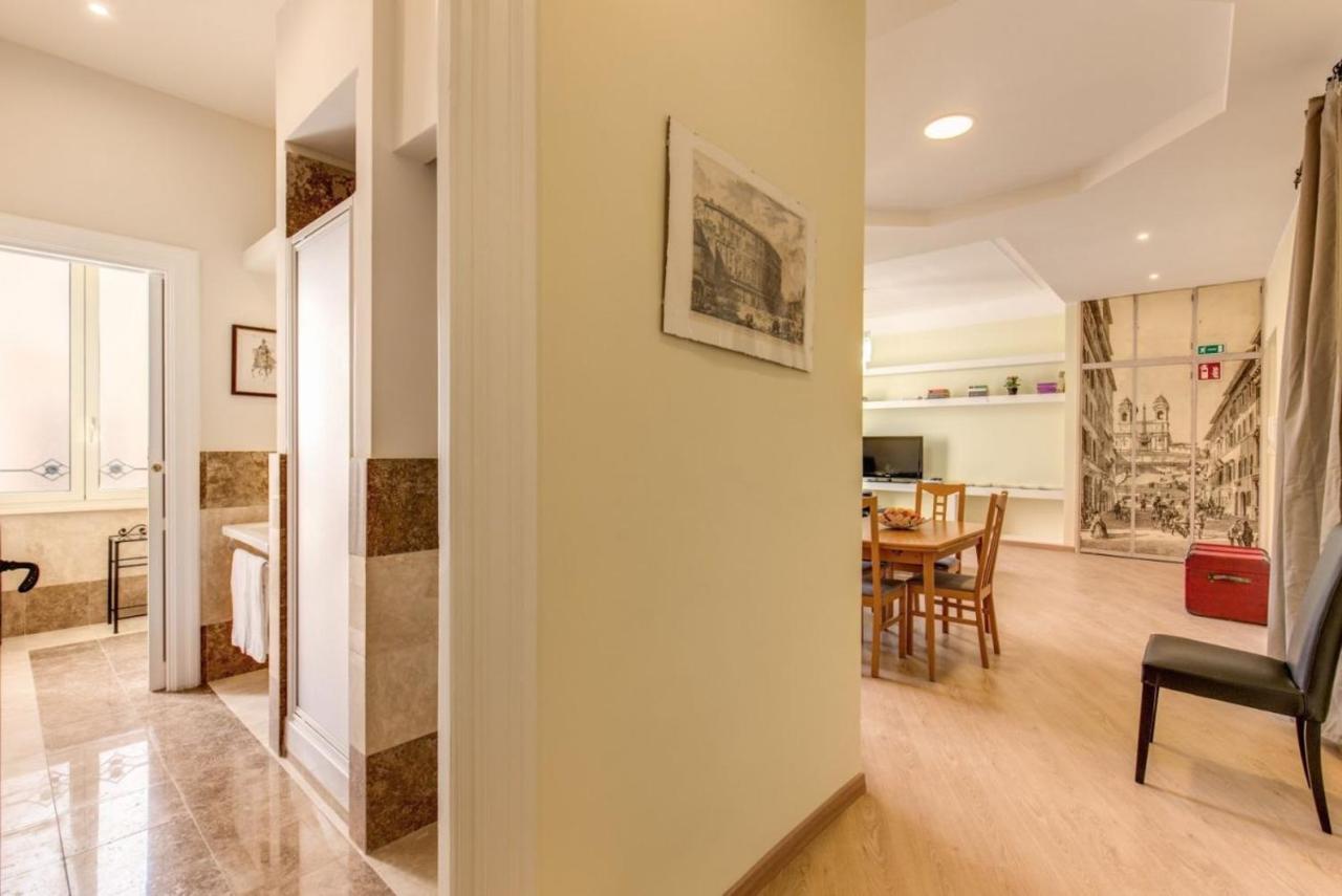 Lovely 4-bedroom apartment 30m SanGiovanni metro Rome Buitenkant foto